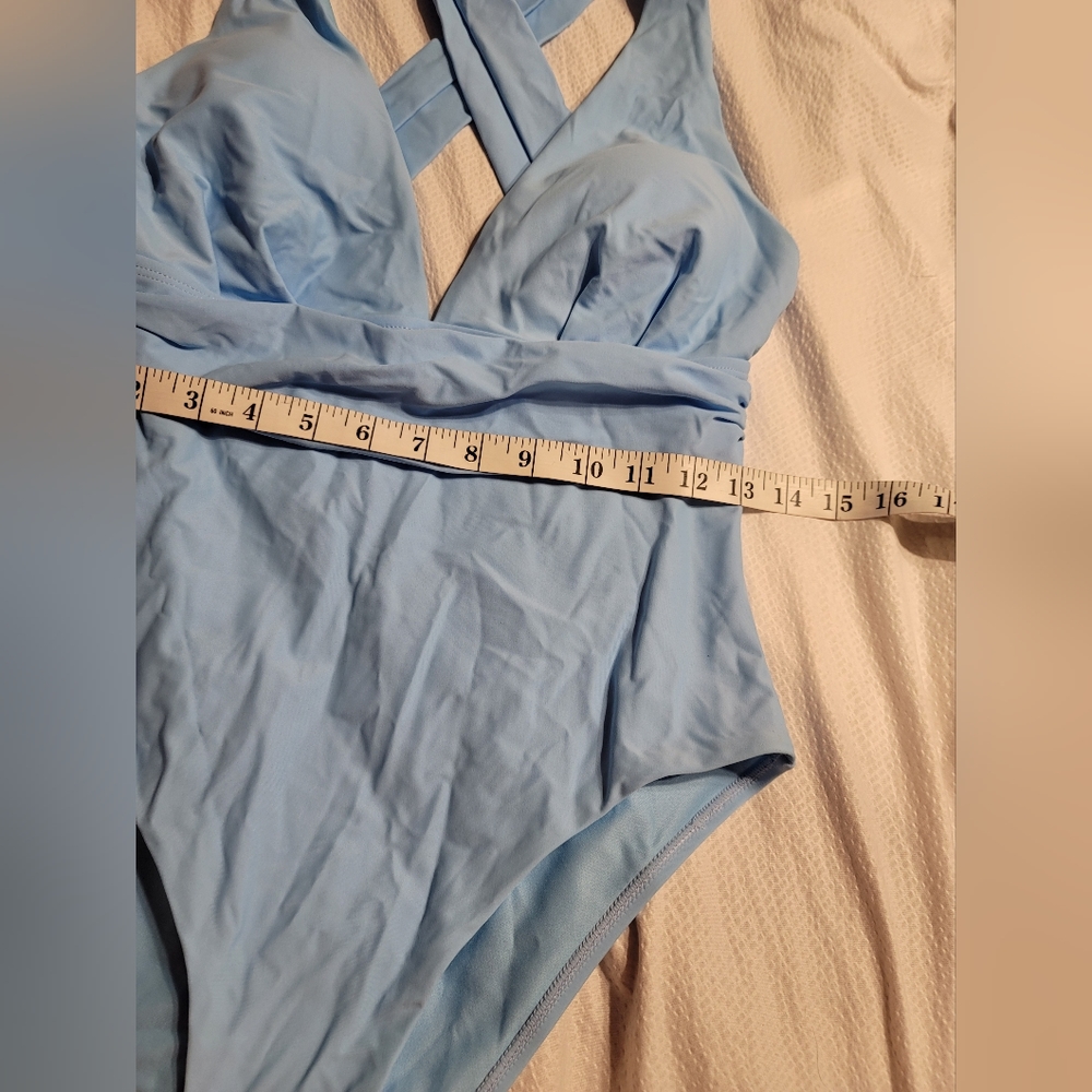 NWOT WIDE STRAP COMFORT CRISS CROSS BACK CLEAVAGE LOVING SWIM BATHING SUIT MED - Picture 2 of 9